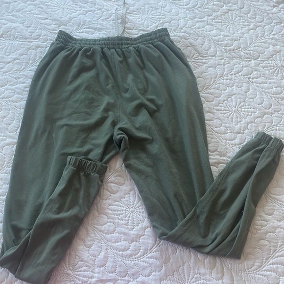 Vuori pants worn before with stains (paint) - Picture 4 of 4